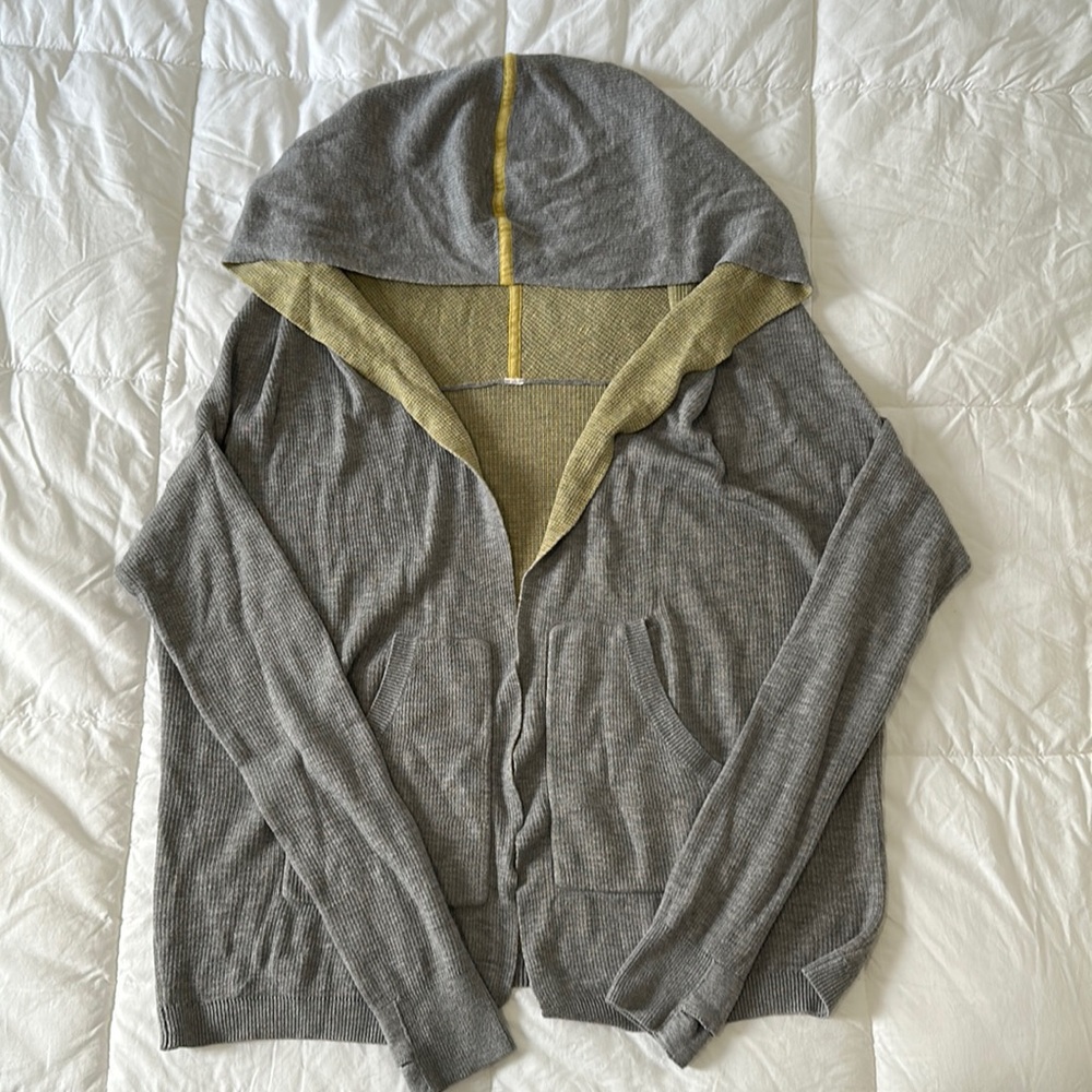 Lululemon reversible hooded cardigan. Grey/yellow. Size M